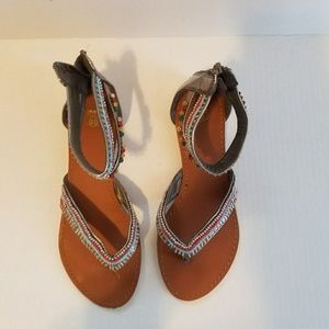 Gladiator sandals size 6